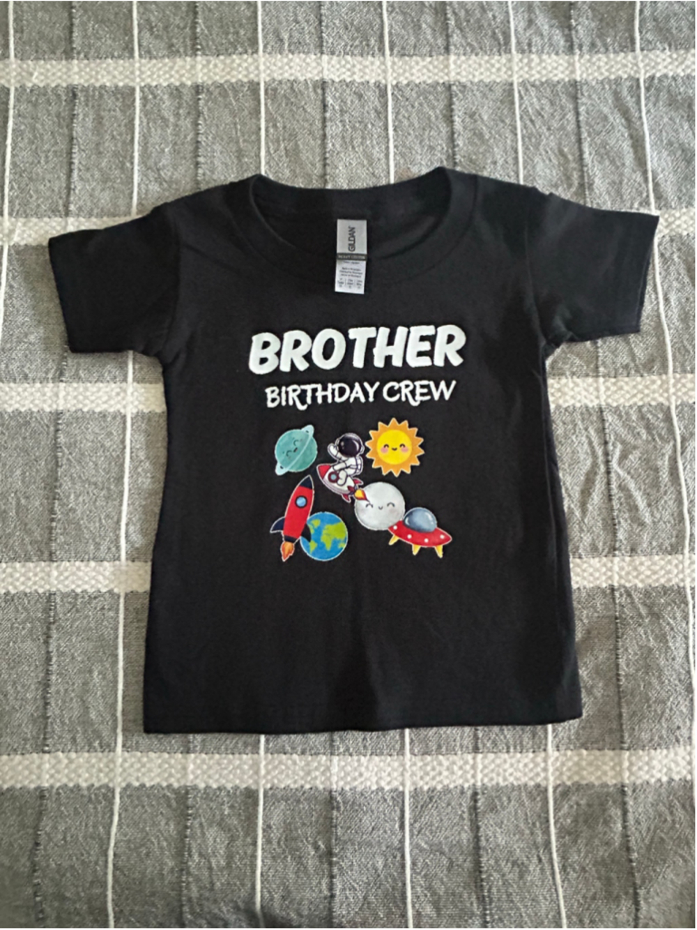 Boys Gildan Space Birthday Crew Graphic T-Shirt Black Size 2T
